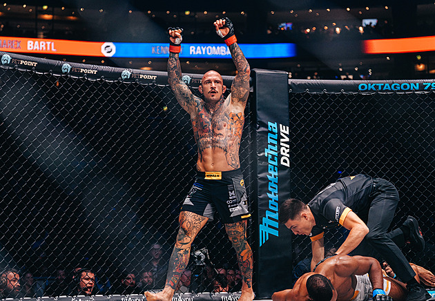 Tvrdé KO loktem z otočky! Bartl na Oktagonu v Kolíně řádil, Eckerlin opět padl