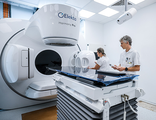 Šetrnější léčba onkologických pacientů. Nemocnice pořídila nové přístroje
