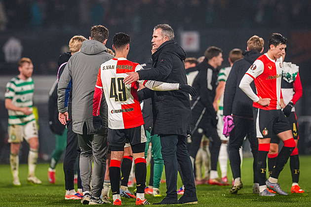 Van Persie nechal debutovat svého syna: Rozhodl jsem se jako trenér, ne otec