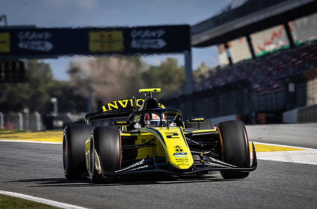 Závěrečný sprint sezony bez bodu, Staněk dojel v Abú Zabí na desáté pozici