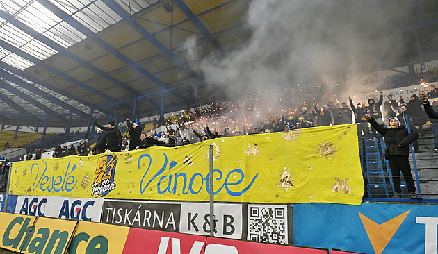 Čepičky, prskavky, výhra a Frťala se šel otužovat. Skauti Teplic vyrazí do Afriky