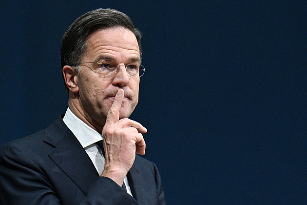 Rusko může být za několik let silnější než my, varuje šéf NATO Rutte