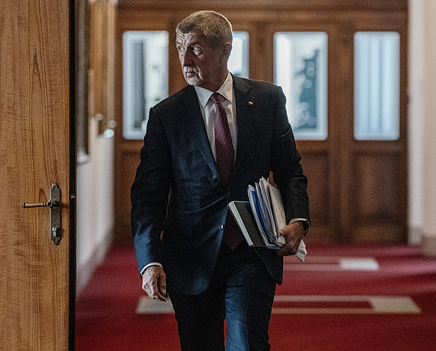 Vláda schválila své programové prohlášení, příští týden bude žádat o důvěru