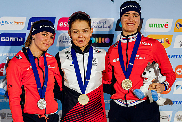 Zdráhalová se pochlubila medailemi i společnou fotkou se Sáblíkovou