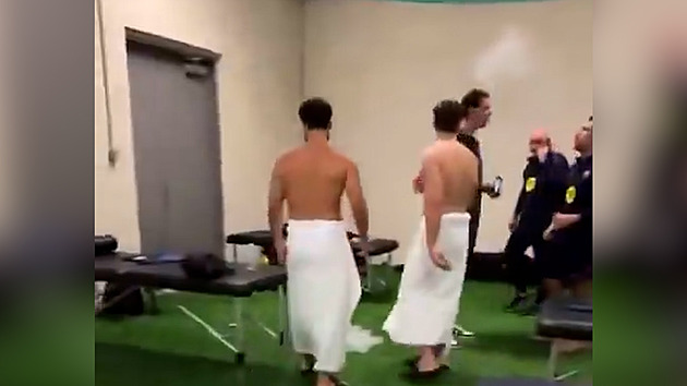 Brankář Barcelony kouřil v kabině po výhře nad Realem. Yamal ho omylem natočil