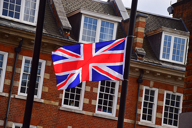 Kritický pohled na multikulturu. Ztratili jsme pocit sounáležitosti, říkají Angličané