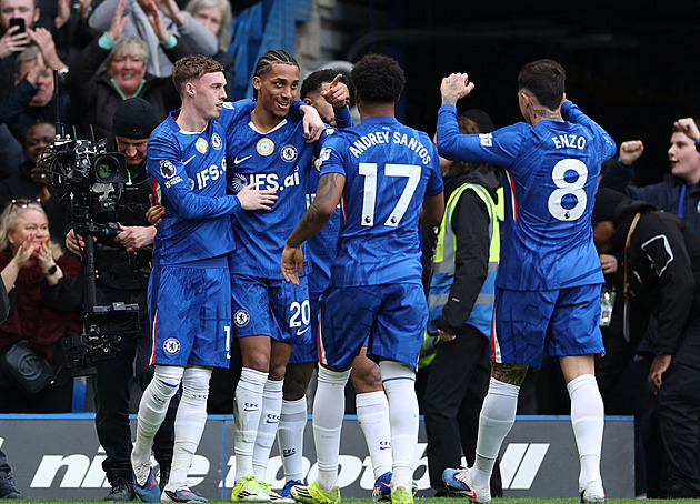 ONLINE: Chelsea i Aston Villa ztratily, Souček hraje v základu, pak v akci City