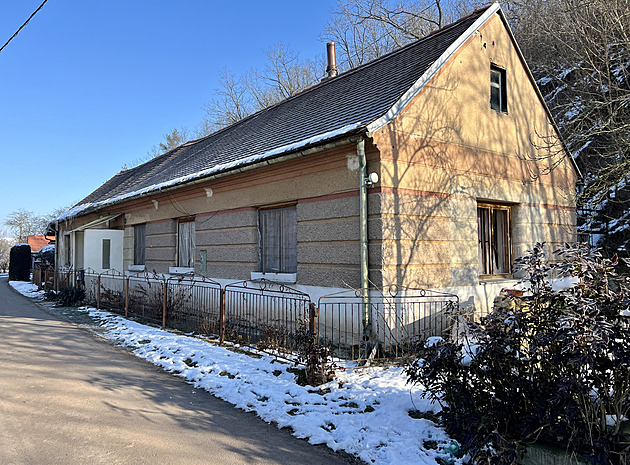 Omámil ji colou a pak měsíce mučil. Soud nařídil proces s tyranem ze Siřemi