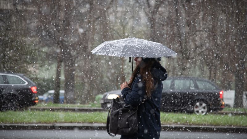 Česko zasype sníh. MAPA ukazuje, kde ho během následujících dní napadne nejvíce