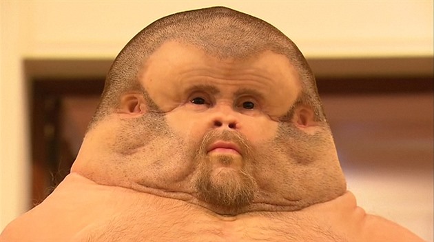 Graham slaví desáté narozeniny. Nehoděodolný muž by na seznamce šokoval