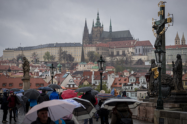 Zkraje týdne déšť i bouřky. A pak? Meteorologové zveřejnili předpověď na Velikonoce