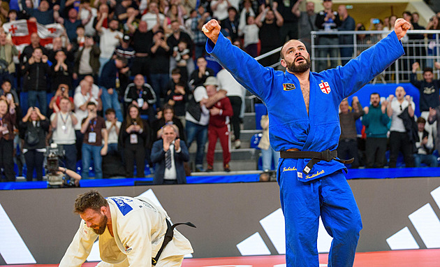 Věřím, že to soupeři vrátím, říká Krpálek po stříbru. A teď za olympijským snem