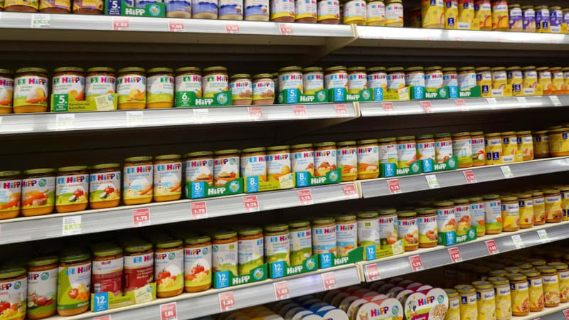 Jed na krysy v dětské výživě: Mohlo jít o vydírání výrobce. Případ už řeší i v Bavorsku