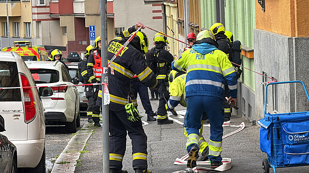 Při vyklízení bytu v Nuslích našli minu, na místě zasahoval pyrotechnik
