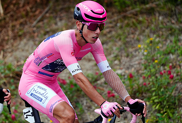 Giro ONLINE: Cyklisté už jsou pod Blockhausem. Zaútočí Vingegaard?