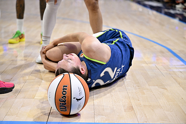 Rána pro basketbalistku Čechovou. Má po sezoně, přetrhla si zkřížený vaz v kolenu