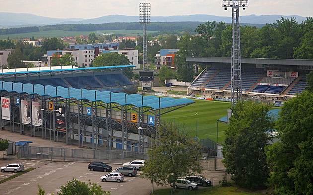 Spory o fotbal v Budějovicích gradují. Padl přesun do Znojma, klub sází na výjimku