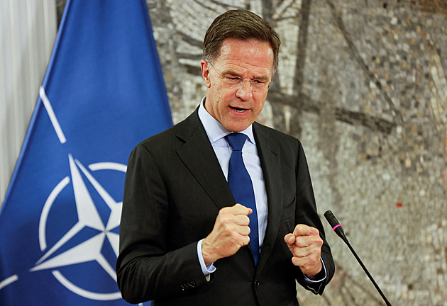 Dávejme čtvrt procenta HDP na pomoc Ukrajině, vyzval Rutte. Proti je i Česko
