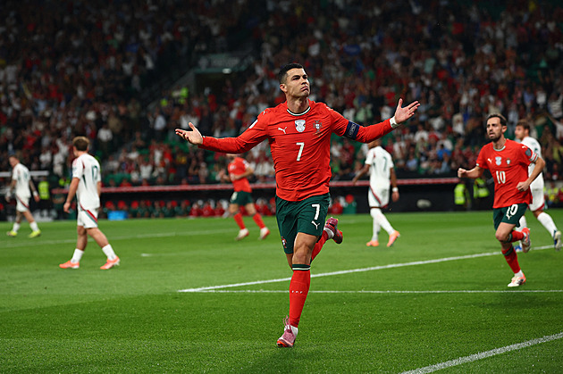 Rekordní šesté MS pro Ronalda. Portugalci zveřejnili nominaci symbolicky i s Jotou