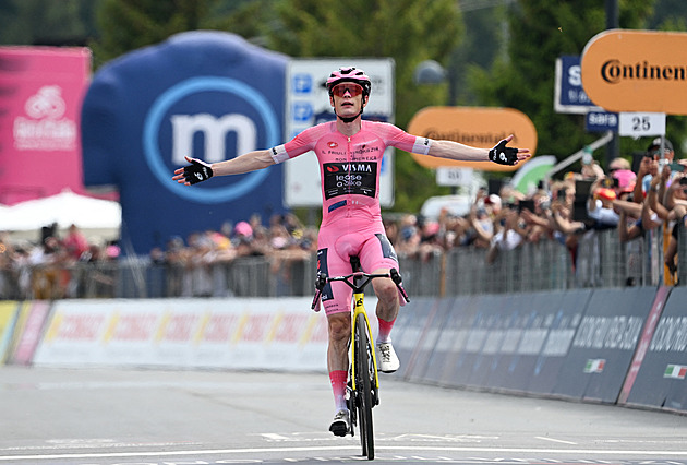 Horské finále i celé Giro patří Vingegaardovi, na Piancavallu slaví popáté