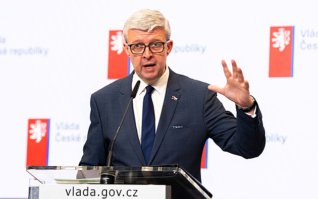 Havlíček nemá problém s obřím schodkem. Pokud to půjde na investice, říká