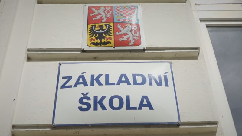 Dohra tragédie ve Slavkově: Ředitelka nehodlá rezignovat, nařčení z šikany na škole odmítá