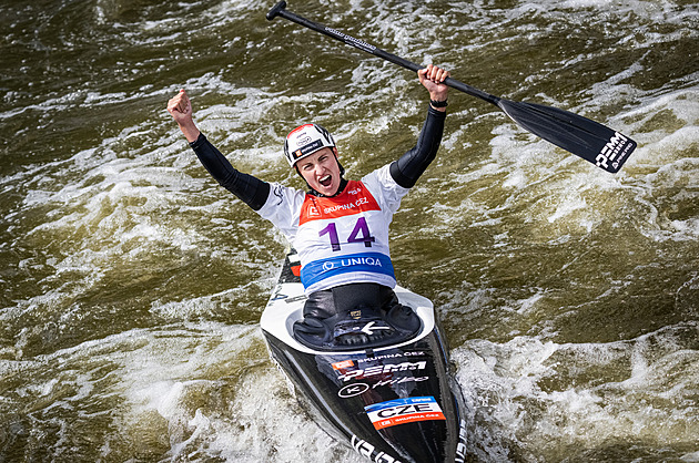 Satková slaví v Troji stříbro, nestačila jen na legendu. Kanoistům vládl Gestin