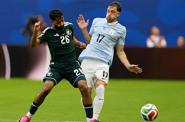 ONLINE: Saúdská Arábie - Uruguay 0:0, jihoamerický Vinas zahazuje velkou šanci