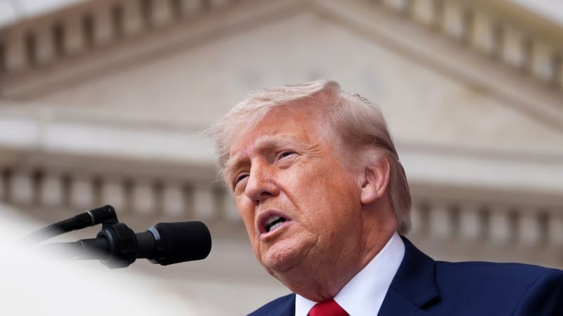 CNN: Trumpova vágní dohoda s Íránem budí otázky. Kritici varují před přílišnými ústupky