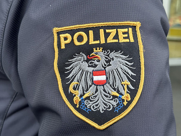 Cizinka v Jeseníku ukradla auto a vyrazila s ním k moři, chytili ji v Rakousku